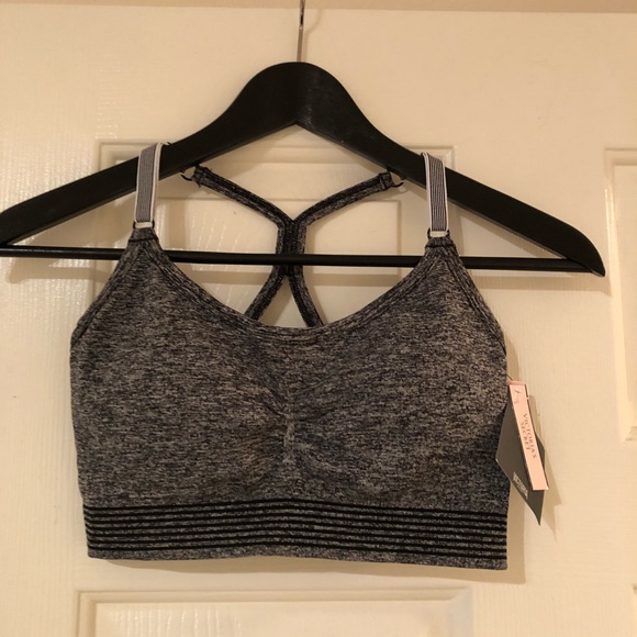 Victoria’s Secret Sport Bra 💕 - Picture 1 of 3